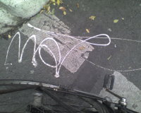 Dessiner un graffiti dans la rue